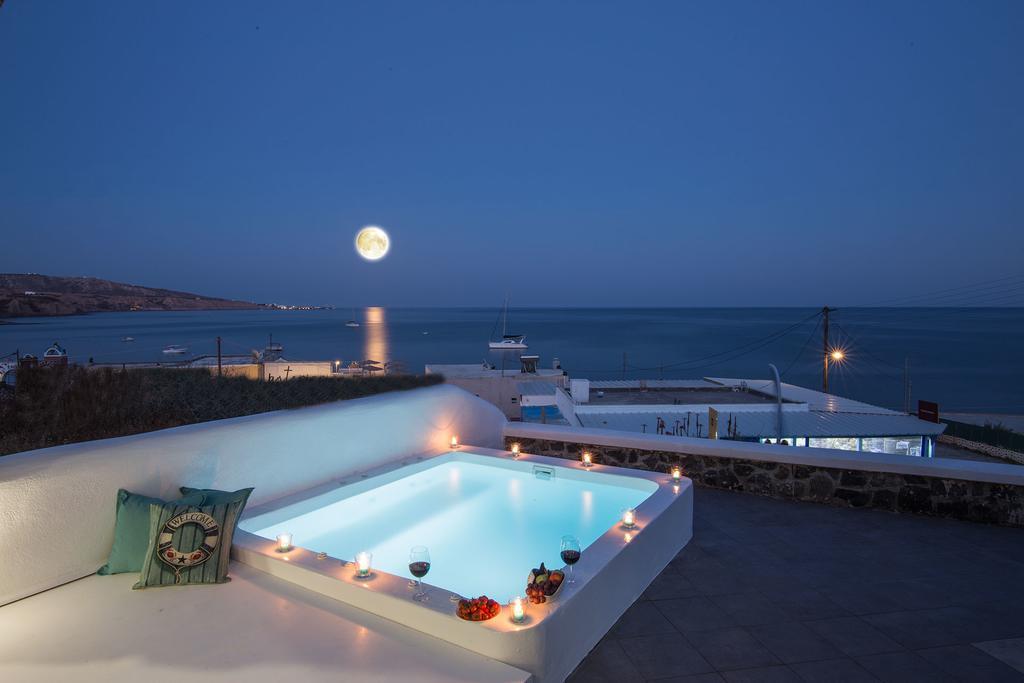 William's Red Beach Villa